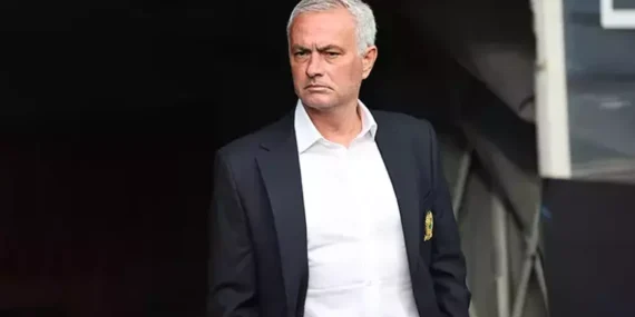 Mourinho’dan Sert Hakem Tepkisi, “Her Şey Önceden Belirlenmiş Gibiydi”