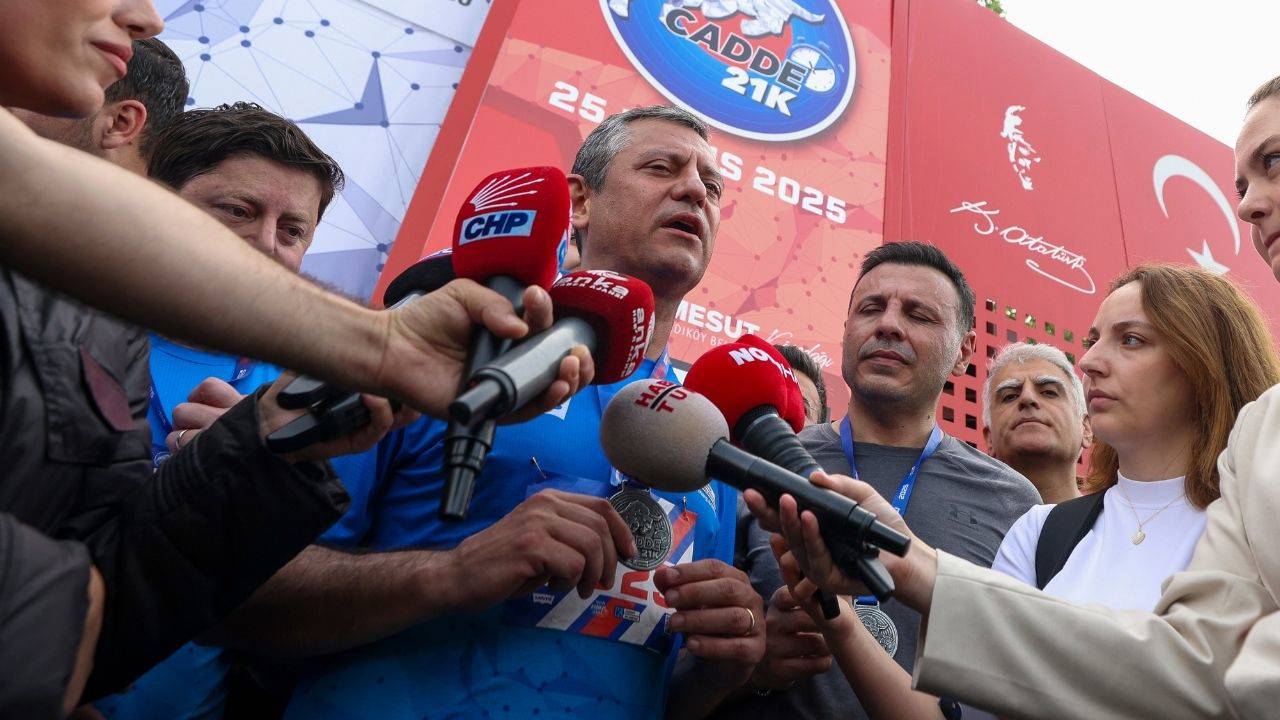 özgür özel