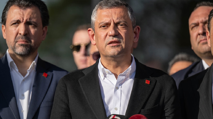 özgür özel