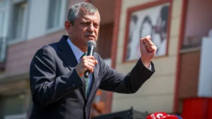 özgür özel