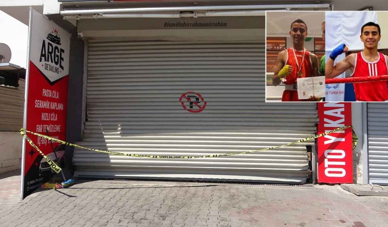 Mersin otomobil ölü 3 genç