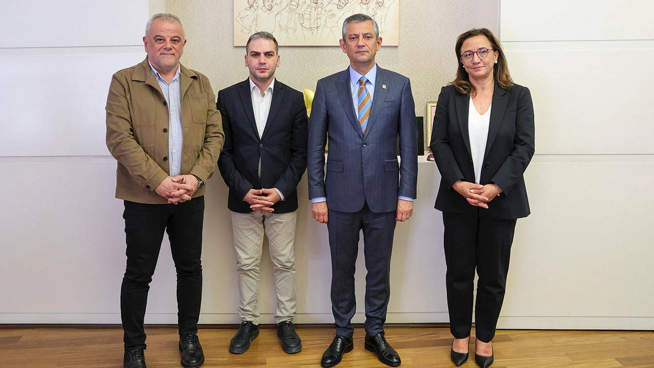 özgür özel