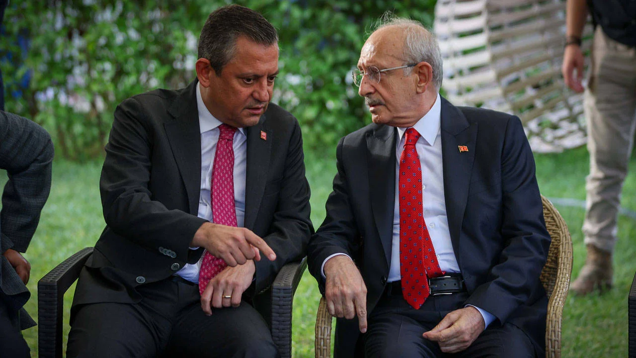 Özgür özel
