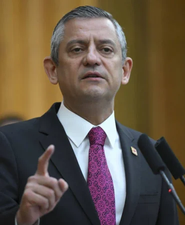 özgür özel