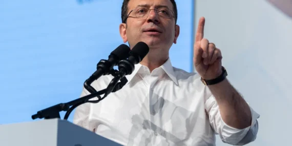 Ekrem İmamoğlu’ndan Filenin Sultanları ve 12 Dev Adam’a Tebrik!