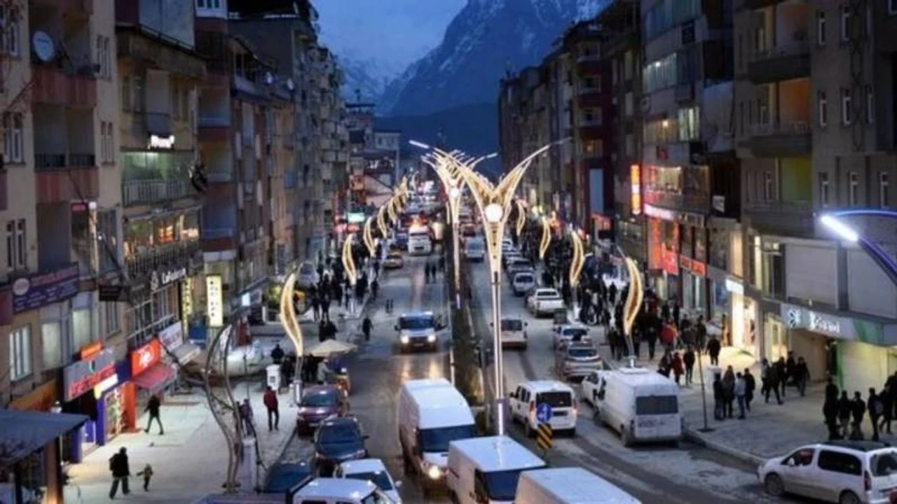 Hakkari Bulvarı bahçeli