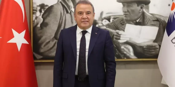 Muhittin Böcek ve Eski Gelini Adliyeye Sevk Edildi