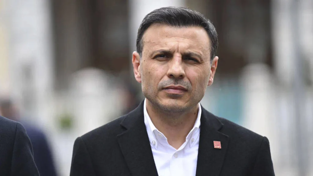 özgür çelik, chp