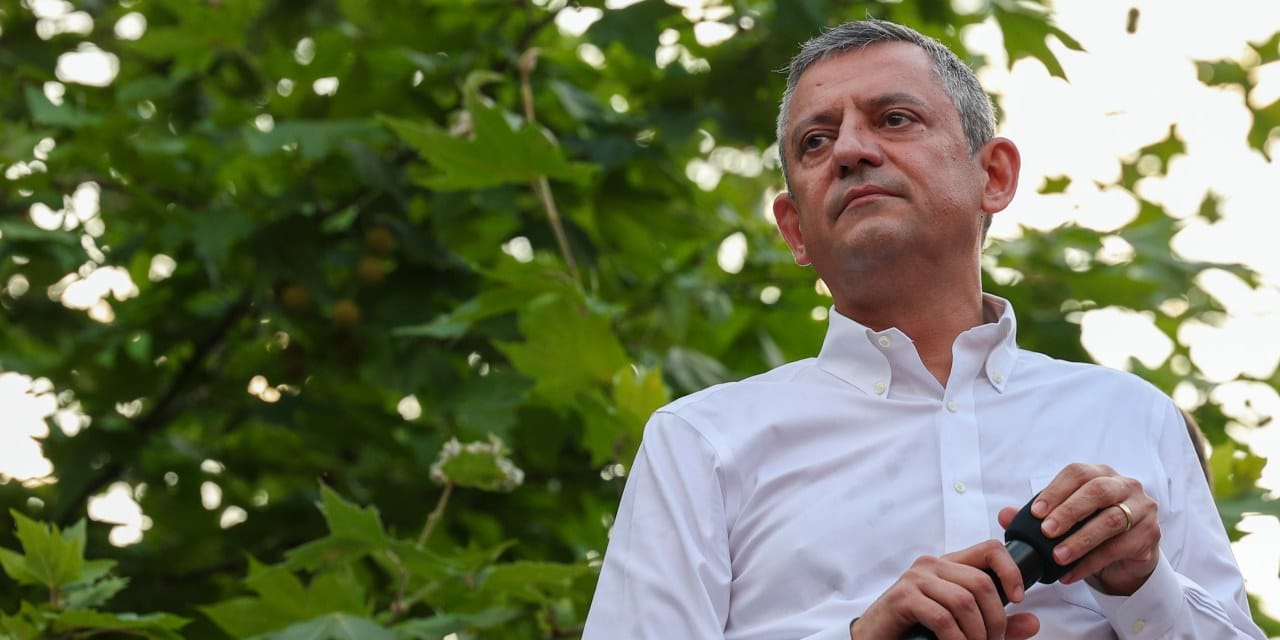 özgür özel