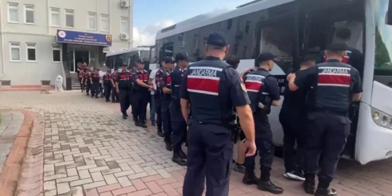İstanbul’da Suç Örgütüne Darbe! 21 Kişi Tutuklandı