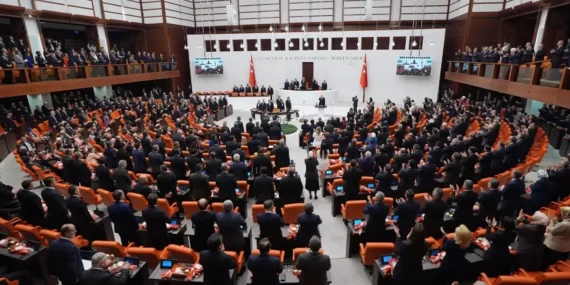 Meclis’te 100’ü Aşkın Kişi Kusma ve İshal Şikayetiyle Hastaneye Başvurdu