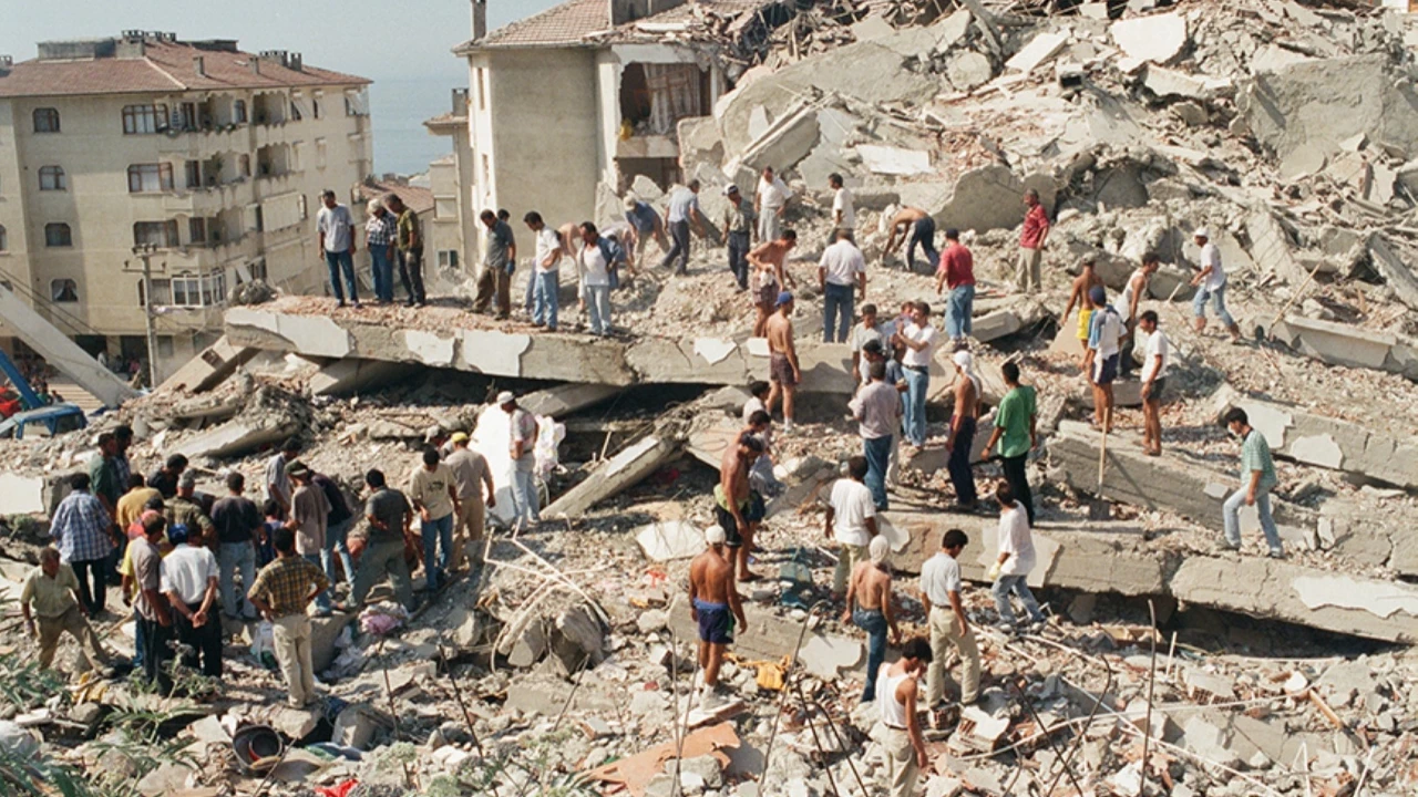 17 ağustos depremi
