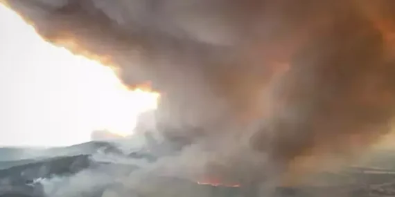 Çanakkale’de Orman Yangını Köyleri Tehdit Etti