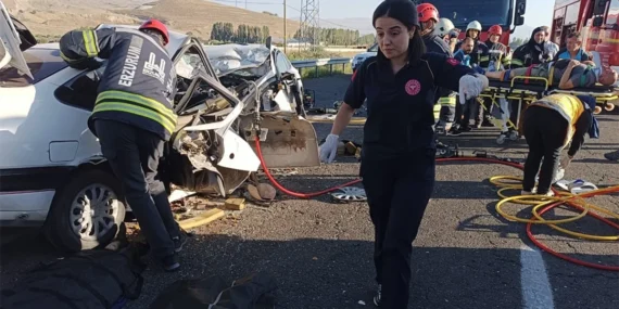 Erzurum’da Katliam Gibi Kazada 4 Kişi Öldü