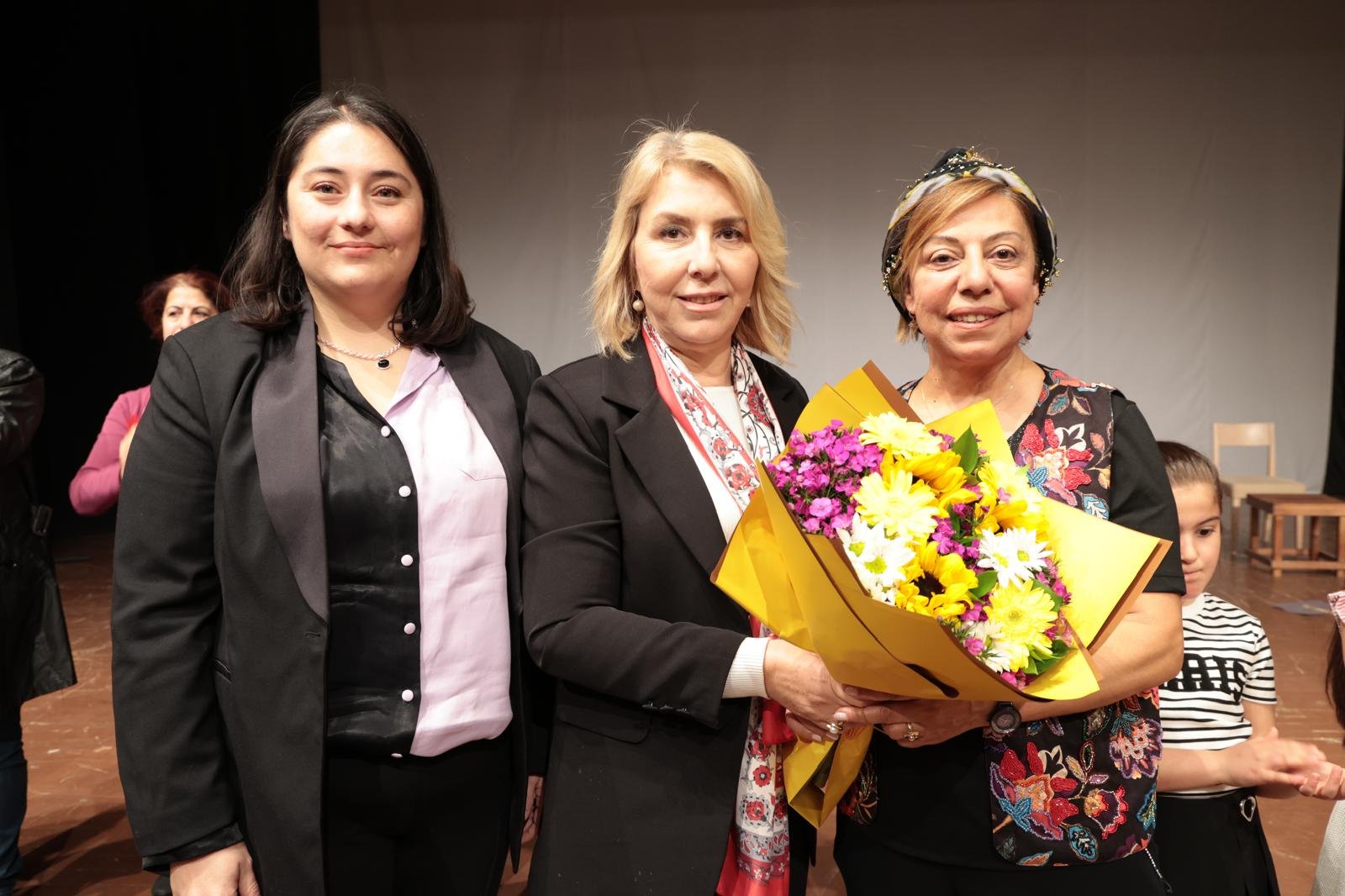 Gülsüm Özer
