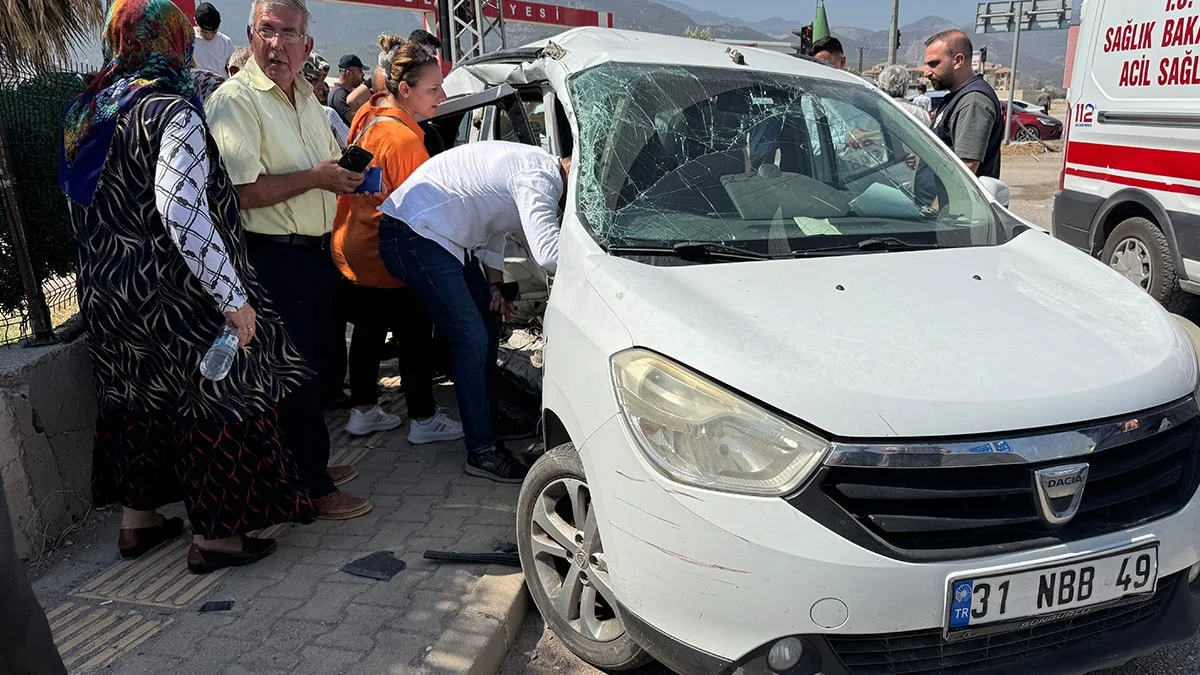 Hatay’da Düğün Yolunda Feci Kaza
