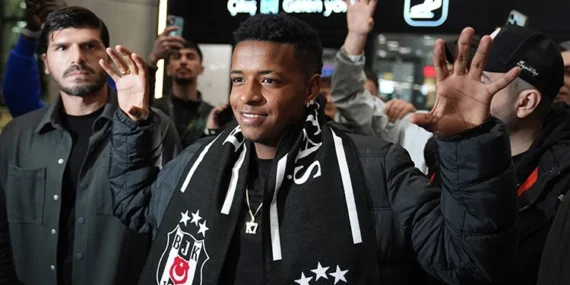 Beşiktaş Keny Arroyo İçin Gelen 7,5 Milyon Euroluk Teklifi Geri Çevirdi