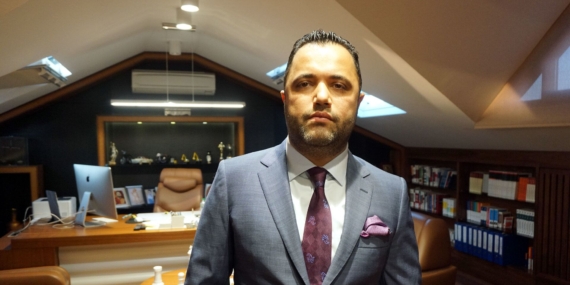 Ünlü Avukat Rezan Epözdemir Gözaltına Alındı