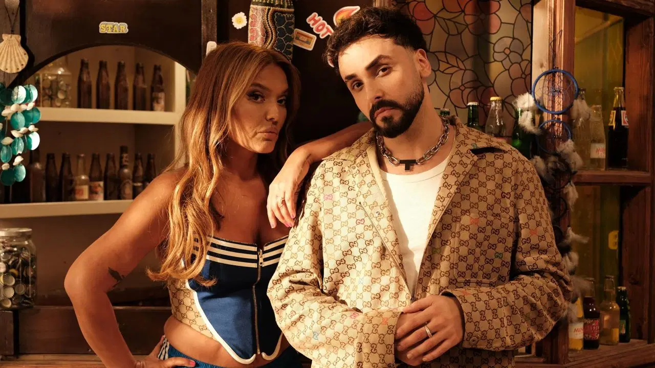 demet akalın
