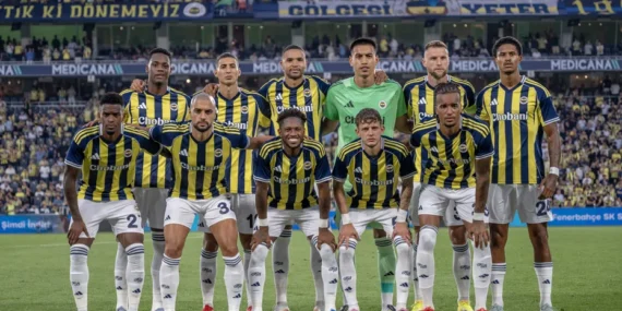 Fenerbahçe, Feyenoord Karşısında Tur Atladı: 5-2