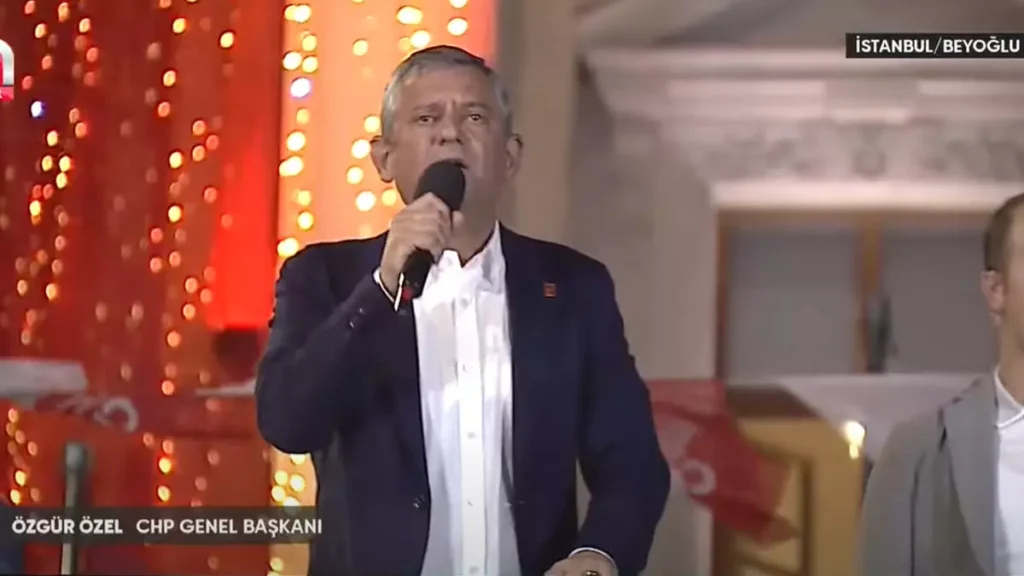 özgür özel beyoğlu