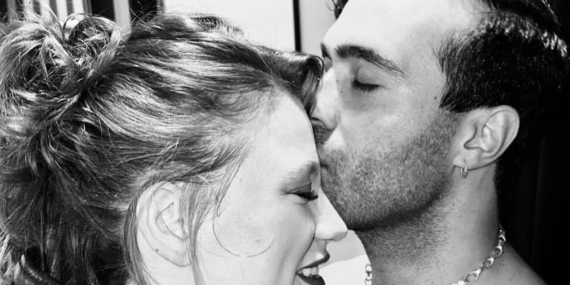 Tatil Planları Suya Düştü: Serenay Sarıkaya, Mert Demir’i İstanbul’da Bıraktı!