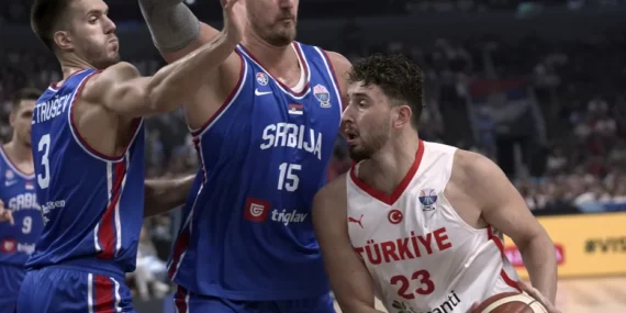 A Milli Basketbol Takımımız, Sırbistan’ı Mağlup Ederek Grubu Lider Bitirdi