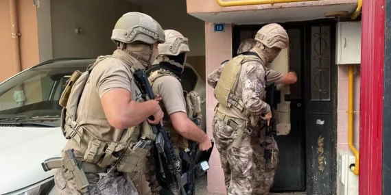 Ankara Merkezli FETÖ Operasyonunda 10 Gözaltı!