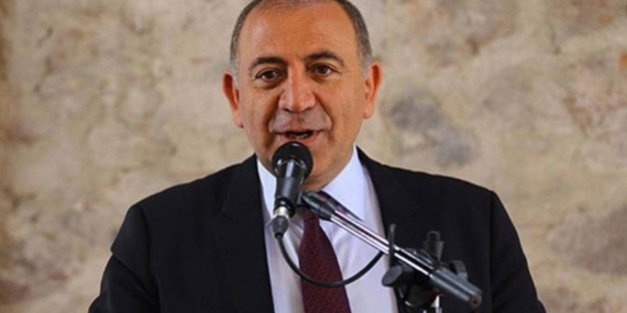 Gürsel Tekin Açıklamalarda Bulundu: “CHP Ciddi Bir Tehlikeyle Karşı Karşıya”