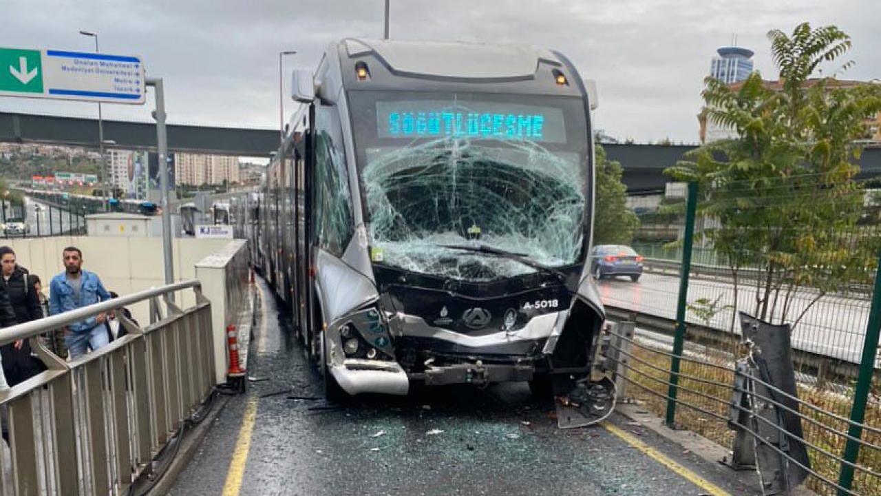 Kadıköy metrobüs kaza