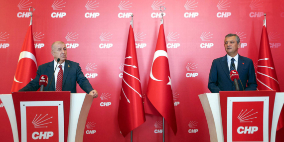 Ümit Özdağ, Özgür Özel’i Ziyaret Etti: İkili Ortak Basın Toplantısı Düzenledi