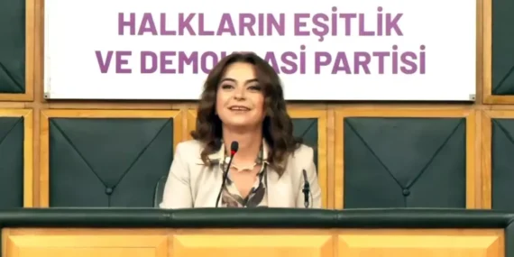 DEM Grup Toplantısında “Biji Serok Apo” Sloganları Tartışma Yarattı!