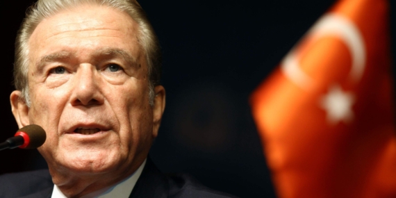 Uğur Dündar’dan 15 Temmuz Hatırlatması! “Meclis Kapıları Onların Gelişiyle Açıldı”