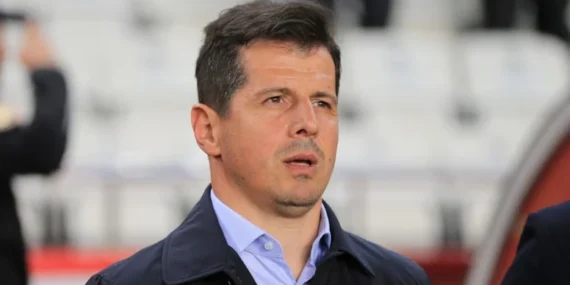 Emre Belözoğlu Antalyaspor’dan İstifa Etti