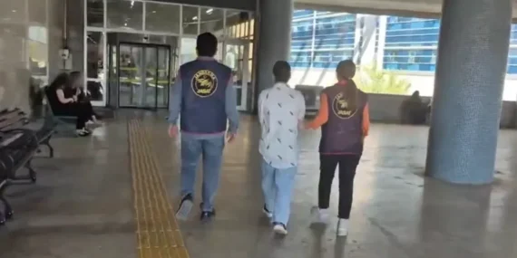 30 İlde FETÖ Operasyonunda 91 Şüpheli Yakalandı